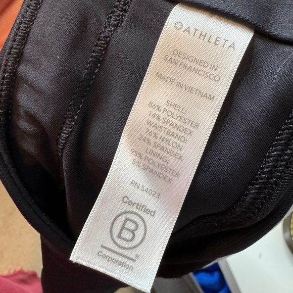 ATHLETA run with it short 3.5" in black static size M - Picture 7 of 7